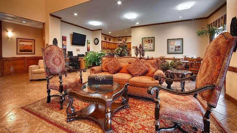 Best Western Plus Schulenburg Inn & Suites 5