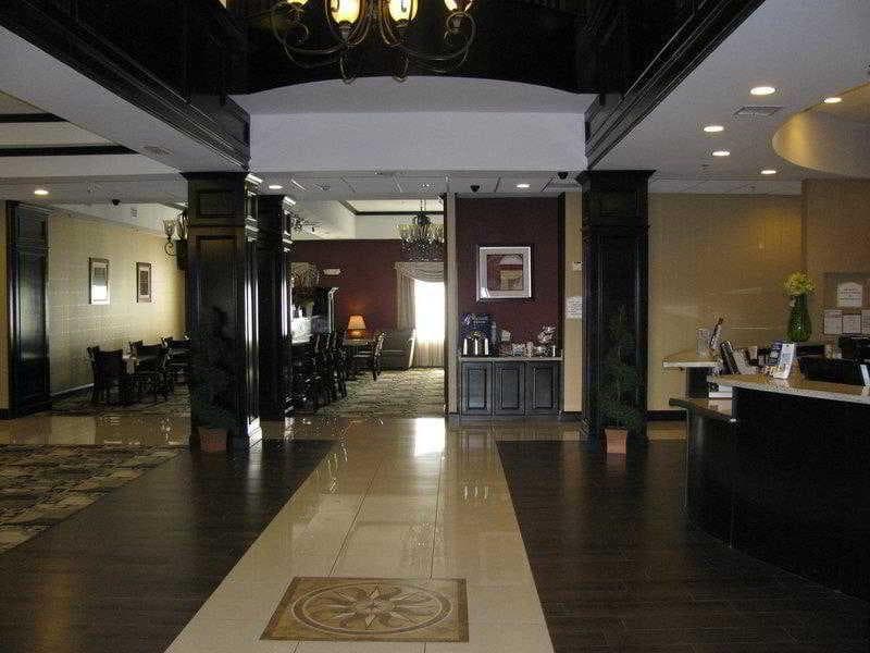 Red Roof Inn & Suites Longview 5