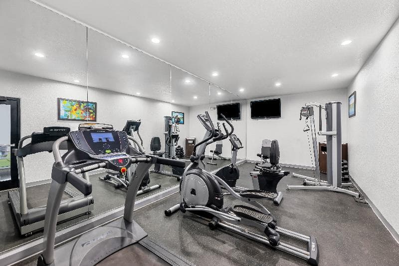 Best Western Palace Inn & Suites 2