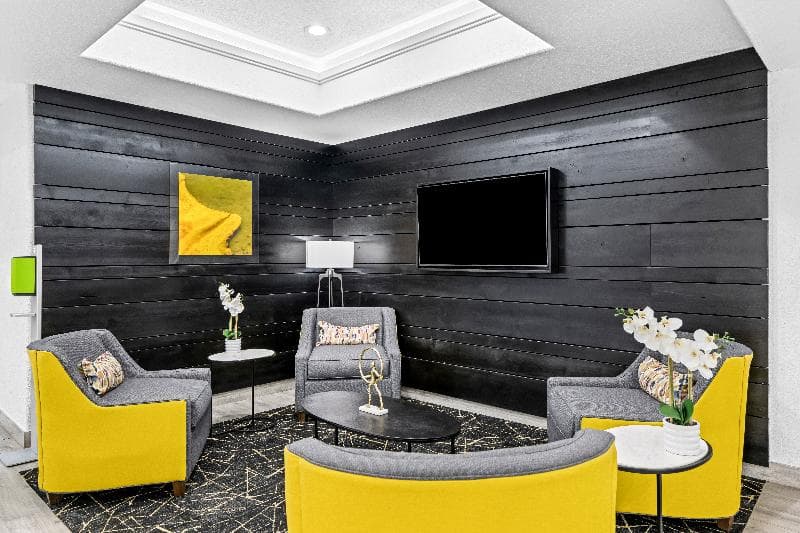 Best Western Palace Inn & Suites 5
