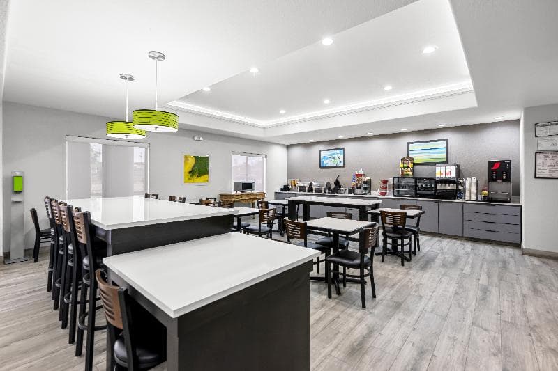 Best Western Palace Inn & Suites 3