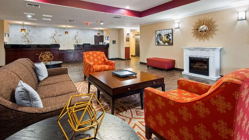 Best Western Plus Burleson Inn & Suites 4