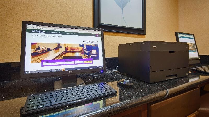 Best Western Bastrop Pines Inn photo 1