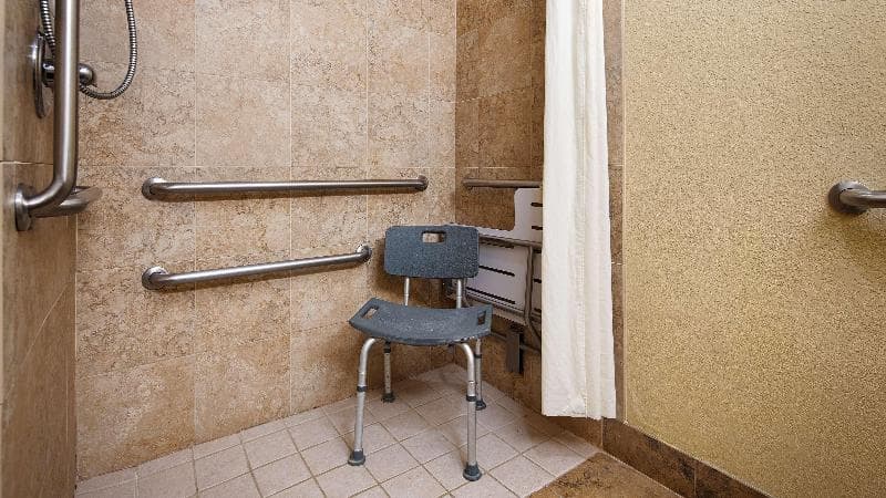 Best Western Bastrop Pines Inn 4