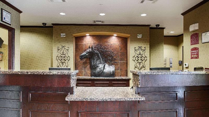 Best Western Plus Royal Mountain Inn & Suites 3