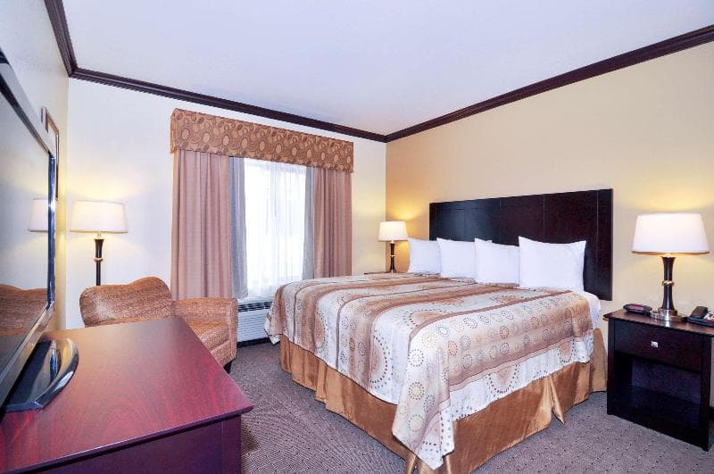 Best Western Plus Royal Mountain Inn & Suites 5