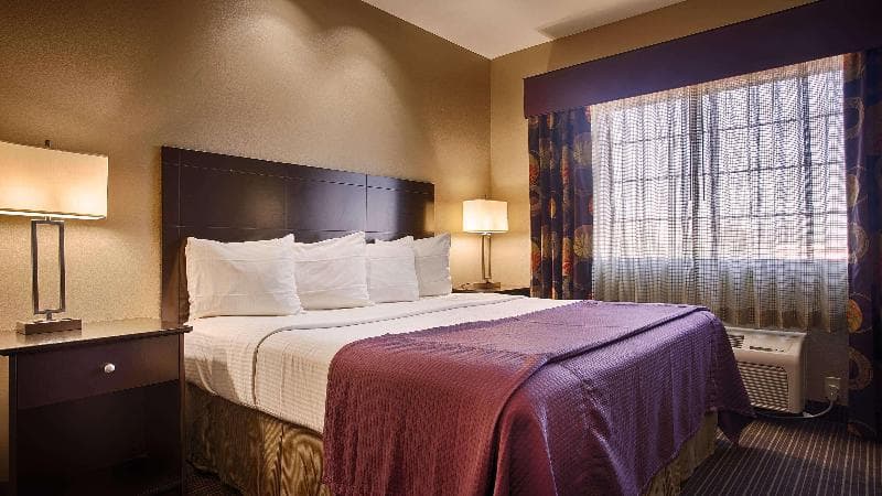 Best Western Giddings Inn & Suites 4