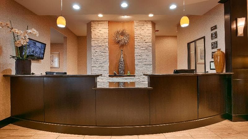 Best Western Plus Lytle Inn & Suites 5
