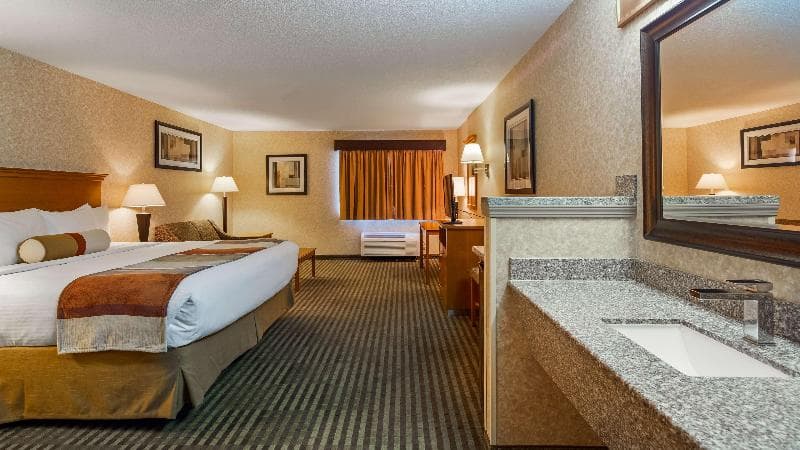 Best Western Rama Inn 4