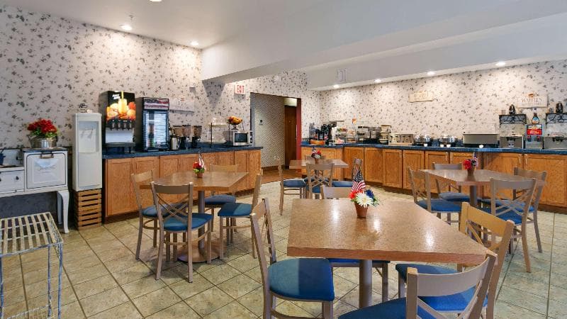 Best Western Bronco Inn 3