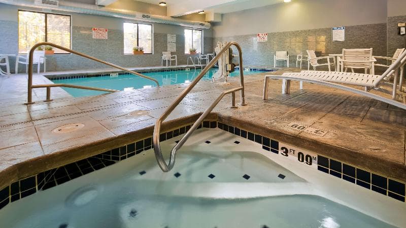 Best Western Plus Lacey Inn & Suites 4