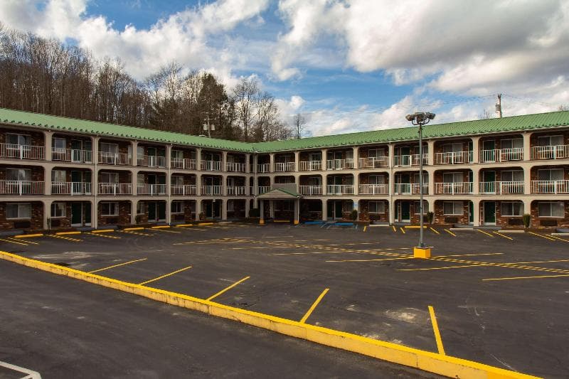 SureStay by Best Western Summersville 3