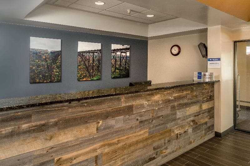 Best Western Logan Inn 4