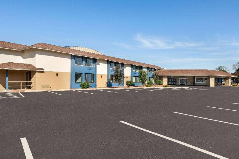 AmericInn by Wyndham La Crosse Riverfront Conference Center 3