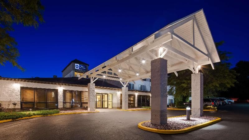 Best Western Baraboo Inn 5