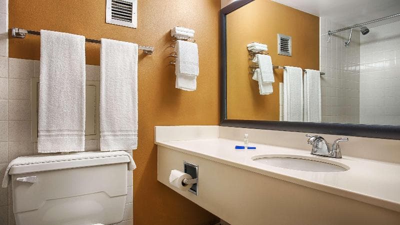 Best Western Riverfront Inn 4