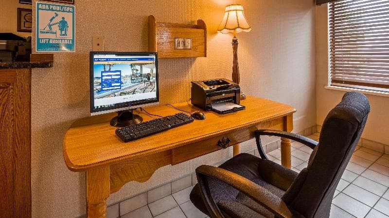 Best Western Spooner Riverplace photo 1