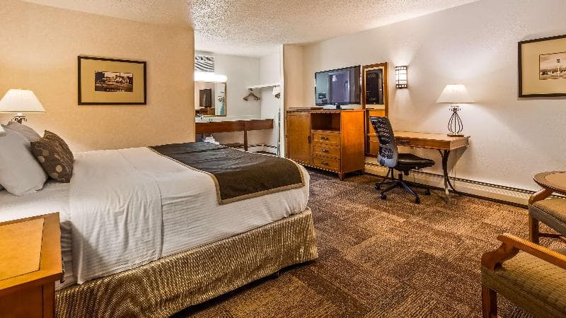 Best Western Pioneer 4