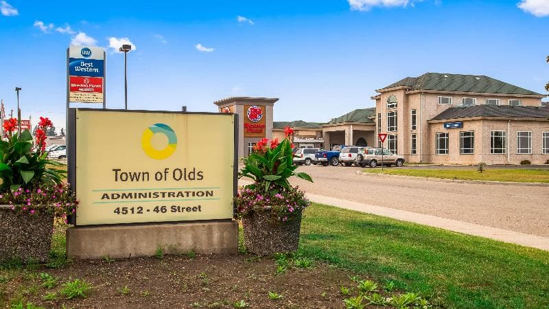 Best Western of Olds 3