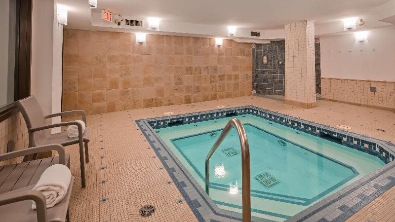 Best Western Airdrie 5