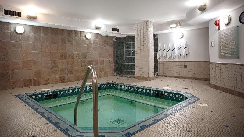 Best Western Airdrie 4