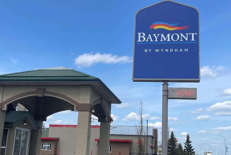 Baymont by Wyndham Hinton main