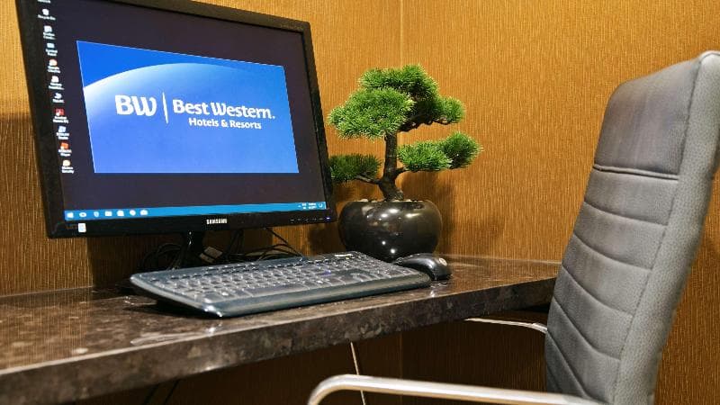 Best Western Cold Lake Inn photo 1