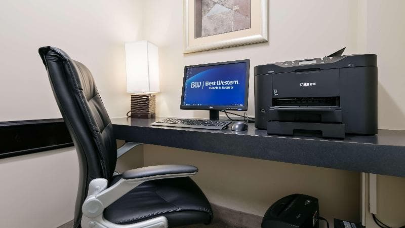Best Western Rocky Mountain House Inn & Suites photo 1
