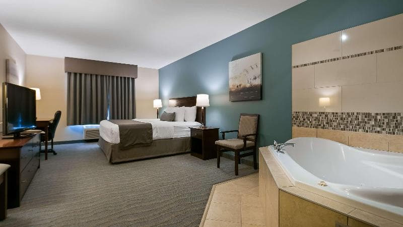 Best Western Rocky Mountain House Inn & Suites 3