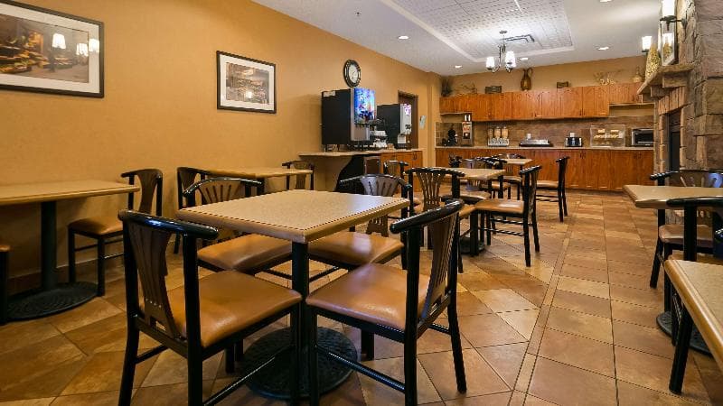 Best Western Diamond Inn 3
