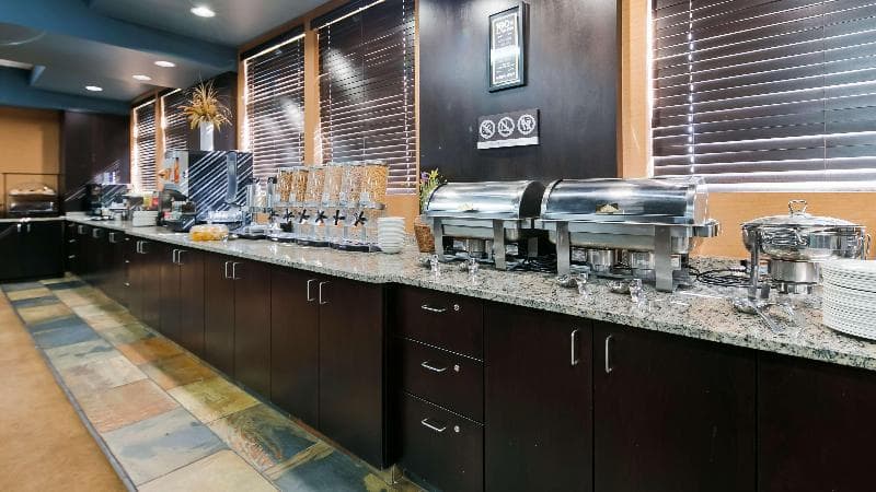 Best Western Bonnyville Inn & Suites 3
