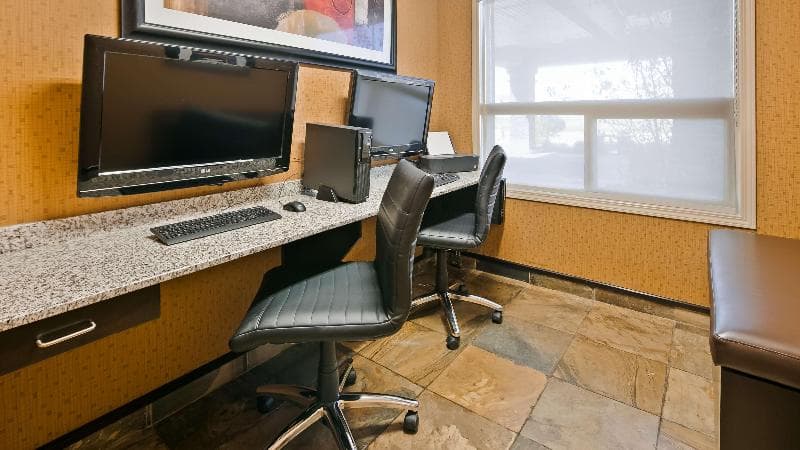 Best Western Wainwright Inn & Suites photo 1