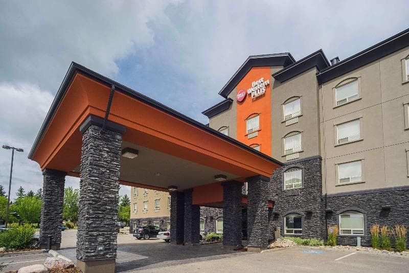 Best Western Plus the Inn at St. Albert 4