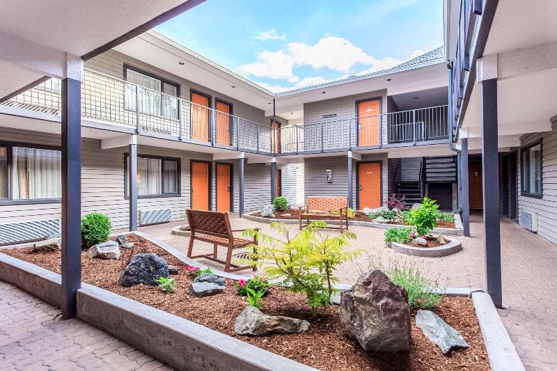 Quality Inn Merritt 3