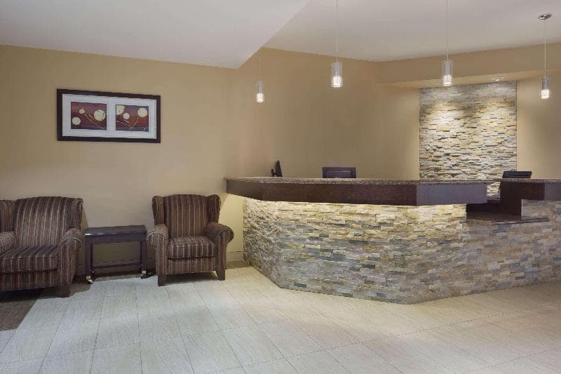 Days Inn by Wyndham Dalhousie 3