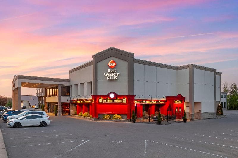 Best Western Plus Cobourg Inn & Convention Centre 4