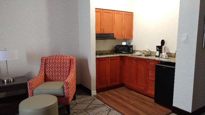 Best Western Plus Rose City Suites 3