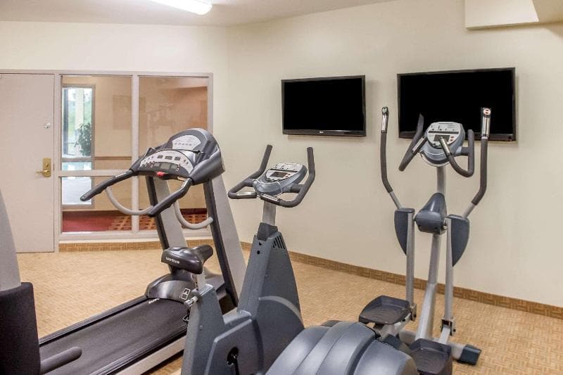 Quality Inn & Suites 2
