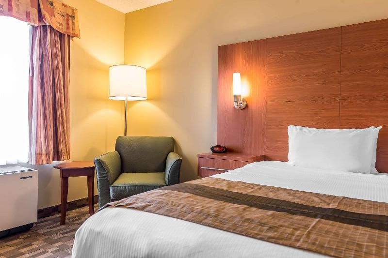 Quality Inn & Suites 3