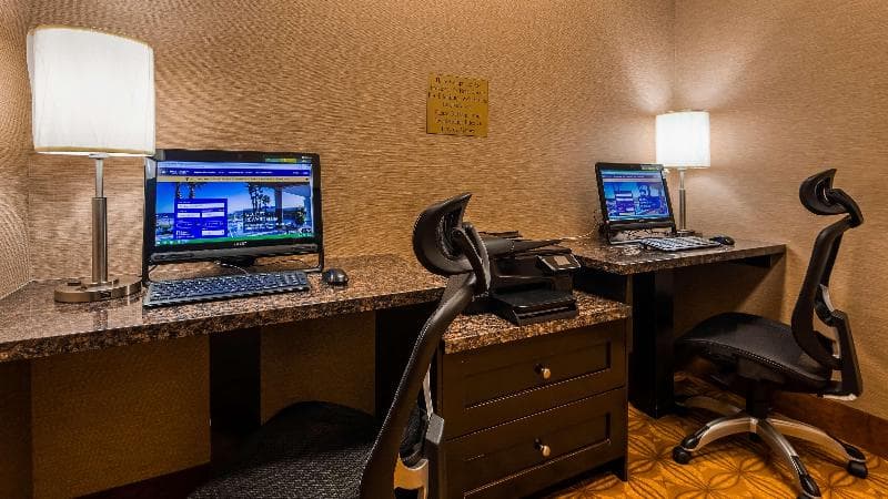 Best Western Plus Estevan Inn & Suites photo 1
