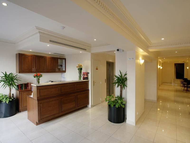 121 Paris Hotel 2