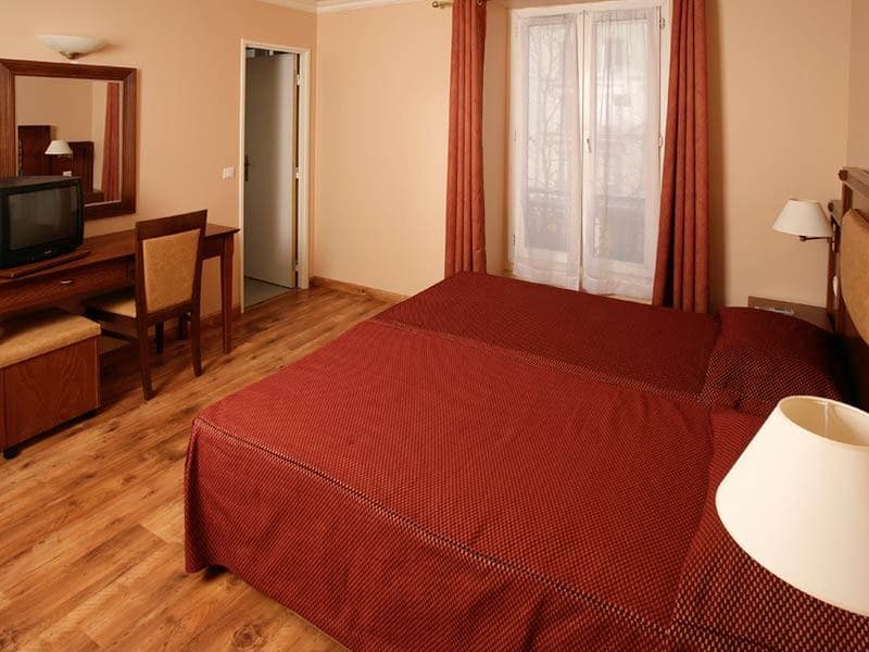 121 Paris Hotel 4