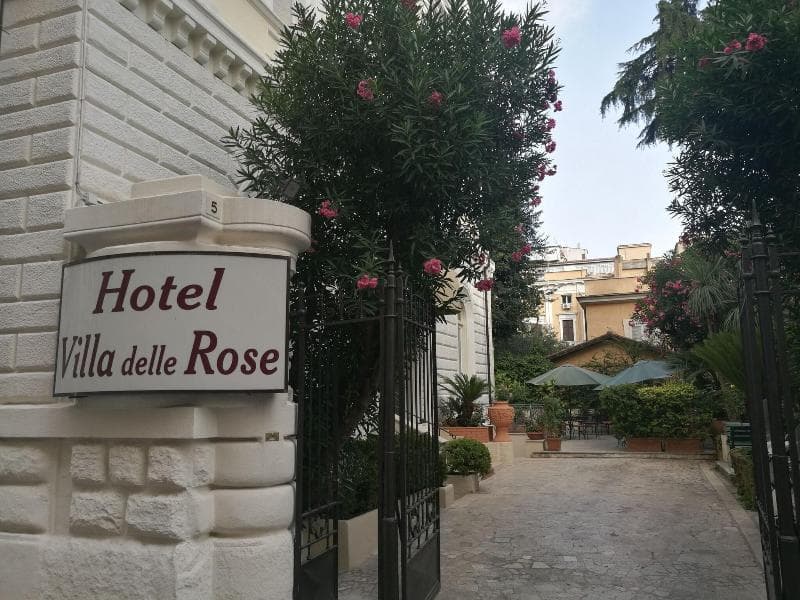 Hotel Villa Delle Rose 4