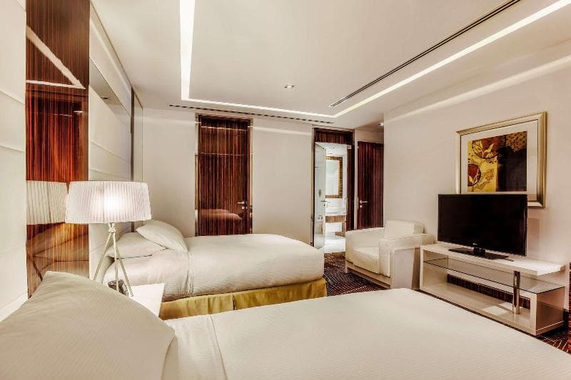 Hilton Dubai The Walk 4