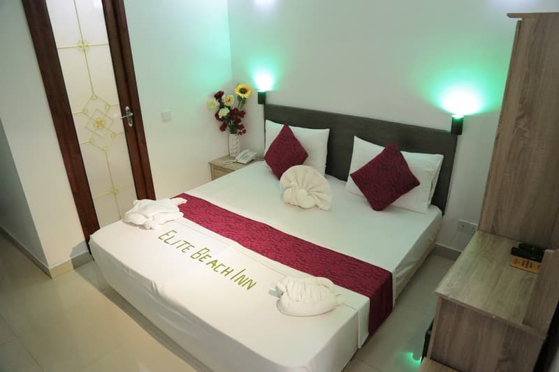Elite Beach Inn photo 1