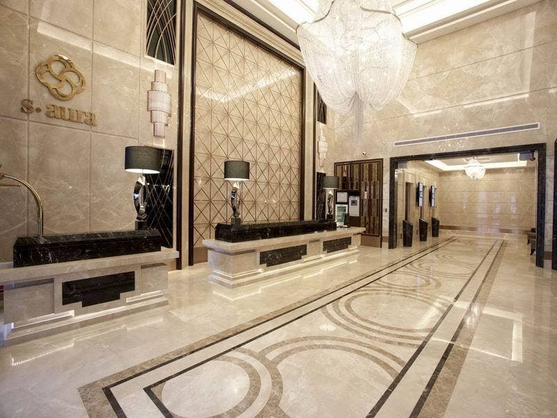 S Aura Hotel 3