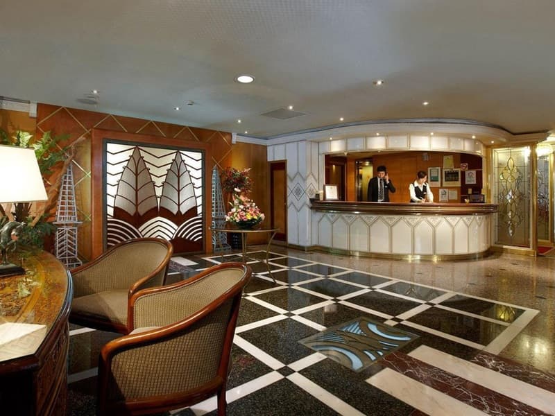 Charming Castle Hotel 5