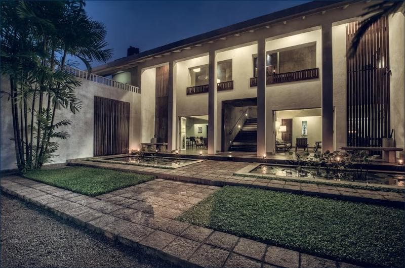 Taru Villas - Lake Lodge photo 1