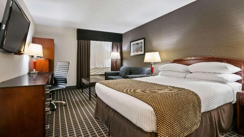 Best Western Airport Inn 3