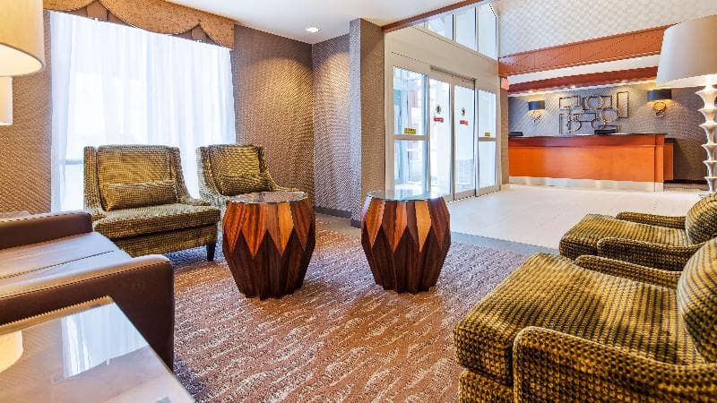 Best Western Plus Calgary Centre Inn 5